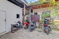 OYO 92752 882 Guest House