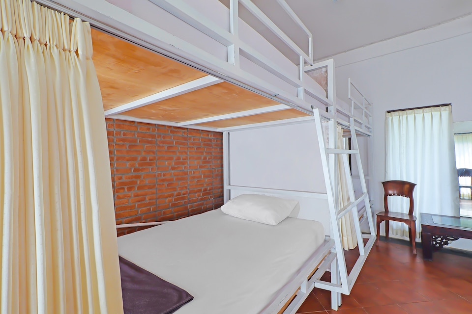 OYO 92753 D'uma Residence & Hostel, Denpasar, Bali