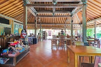 OYO 92753 D'uma Residence & Hostel