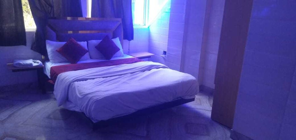 POP 81536F Real Hotel , Dwarka Delhi, Delhi