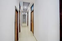 Super Hotel O Gomti Nagar Near Amity Formerly Hotel Green Apple