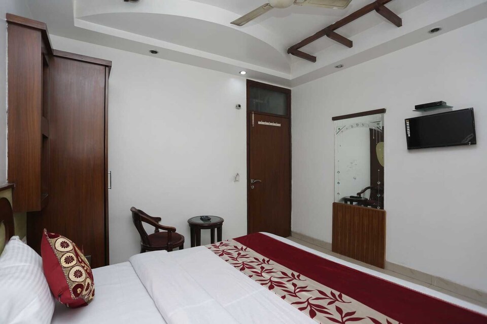 POP 81547F Hotel Topaz, Paharganj Delhi, Delhi