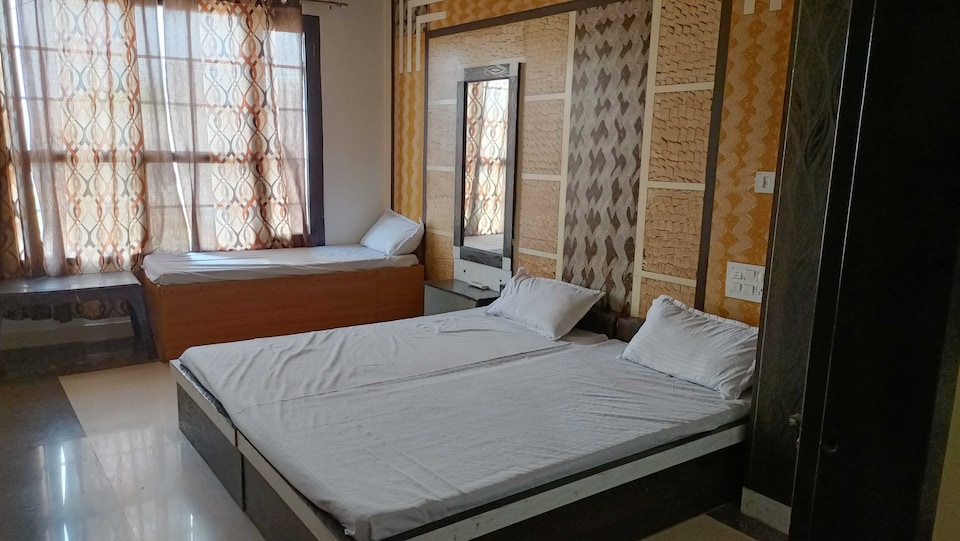 Hotel O by OYO Star Light - Best Hotel & Restaurant In Nohar, Hanumangarh, Hanumangarh