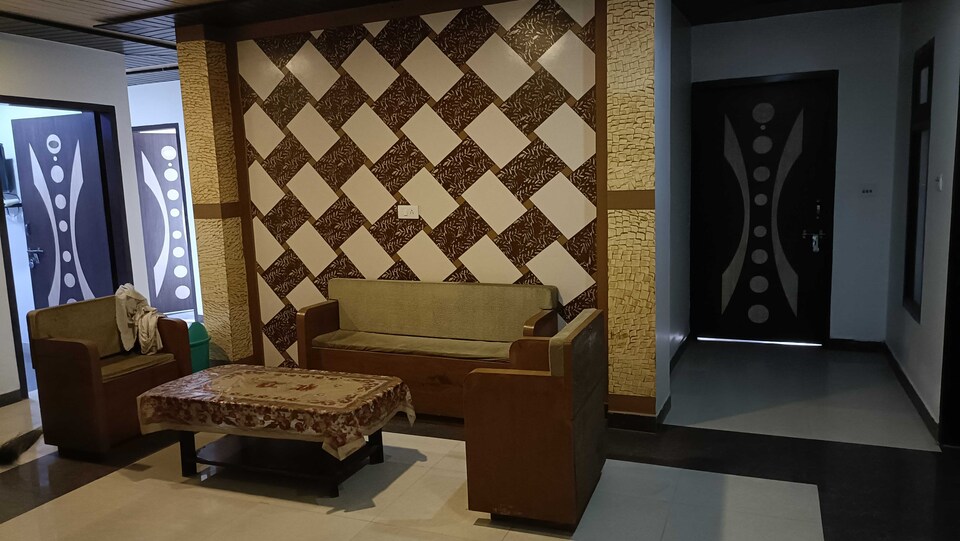 Hotel O by OYO Star Light - Best Hotel & Restaurant In Nohar, Hanumangarh, Hanumangarh