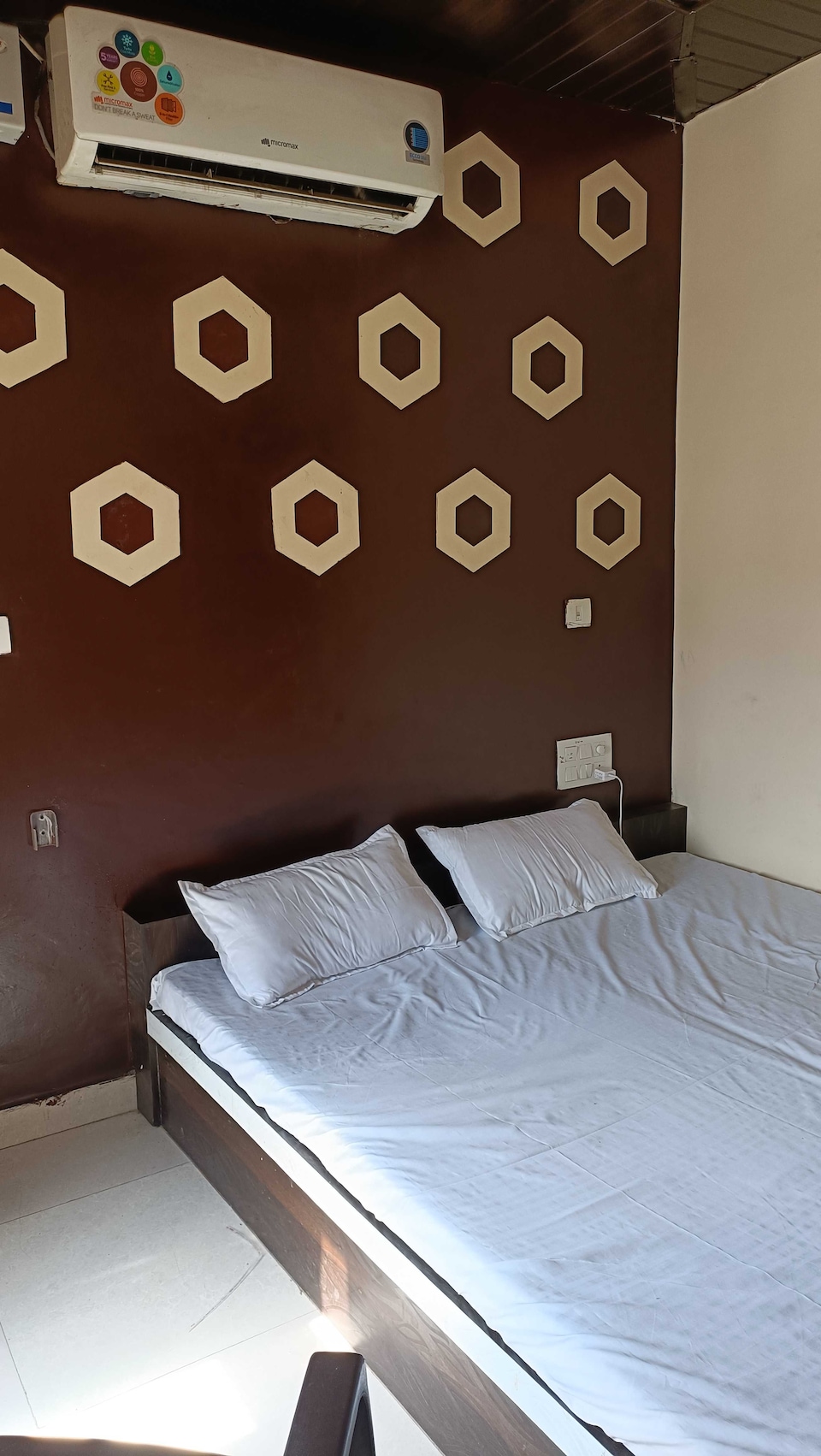 Hotel O by OYO Star Light - Best Hotel & Restaurant In Nohar, Hanumangarh, Hanumangarh