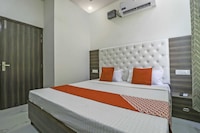 HOTEL O SS CROWN