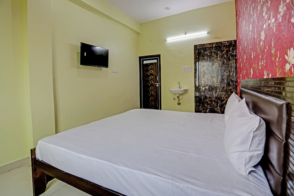 Hotel The Sky, Bhind, Bhind