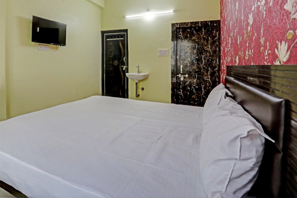 Hotel The Sky, Bhind, Bhind