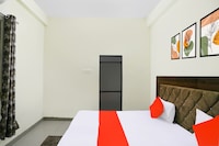 OYO Flagship Hotel Shri Bhairav