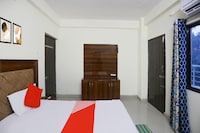 OYO Flagship Hotel Shri Bhairav