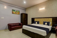 Townhouse OAK Hotel Aradhna Inn Unit By Blue Moon Hotel