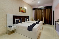Townhouse OAK Hotel Aradhna Inn Unit By Blue Moon Hotel