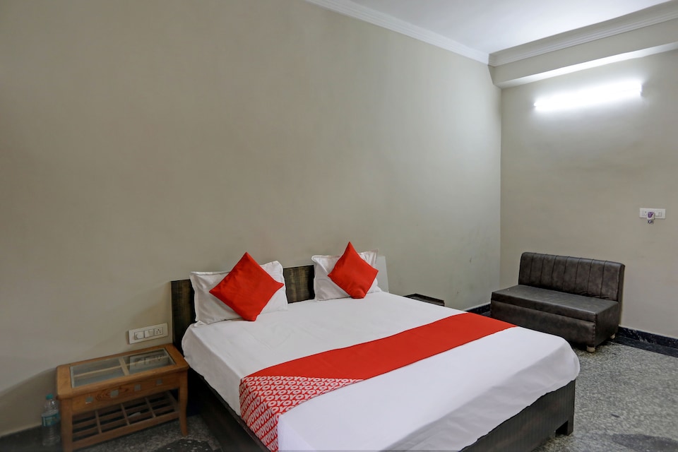 Hotel O  Akshay Palace Hotel, Kakawan, Kakawan