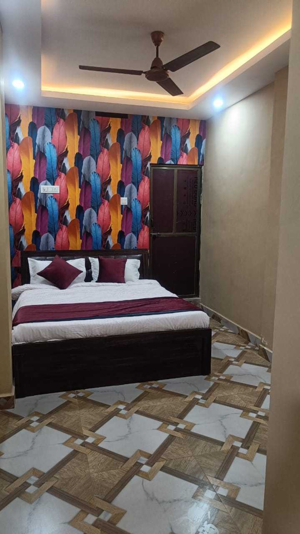 POP 81559B Hotel Pavitra, Hamidia Road Bhopal, Bhopal