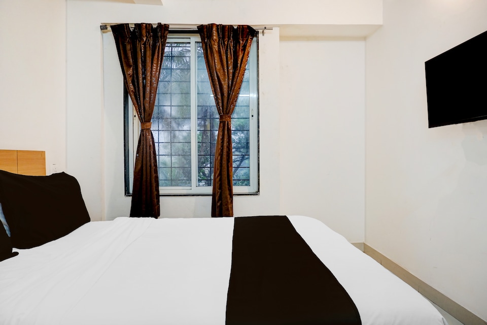 Collection O Mundhwa Chowk formerly Opal Suites, Kharadi Pune, Pune