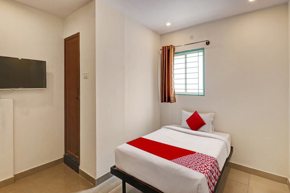 OYO Flagship C-suites, JP Nagar Bangalore, Bangalore