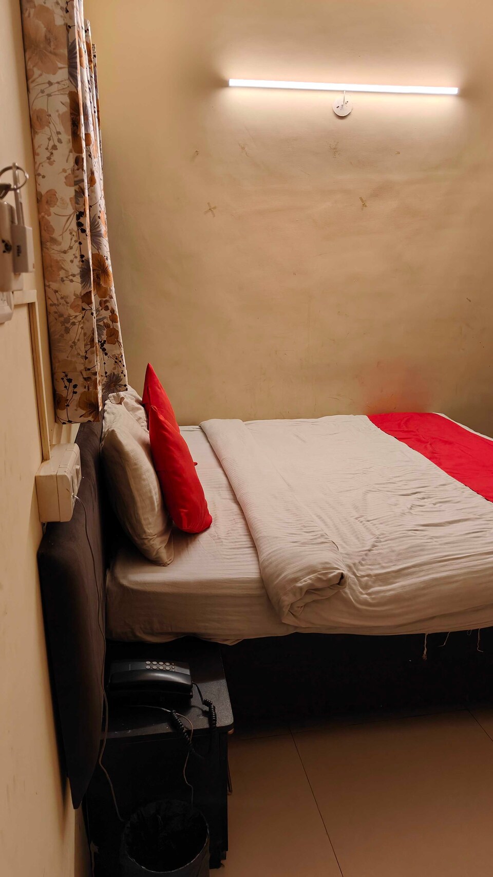 POP 81562J Hotel Ashirwad, Bhawarkua Indore, Indore