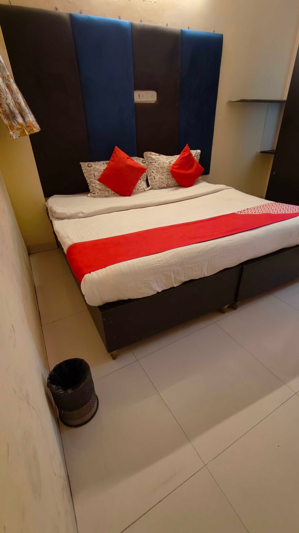 POP 81562J Hotel Ashirwad, Bhawarkua Indore, Indore