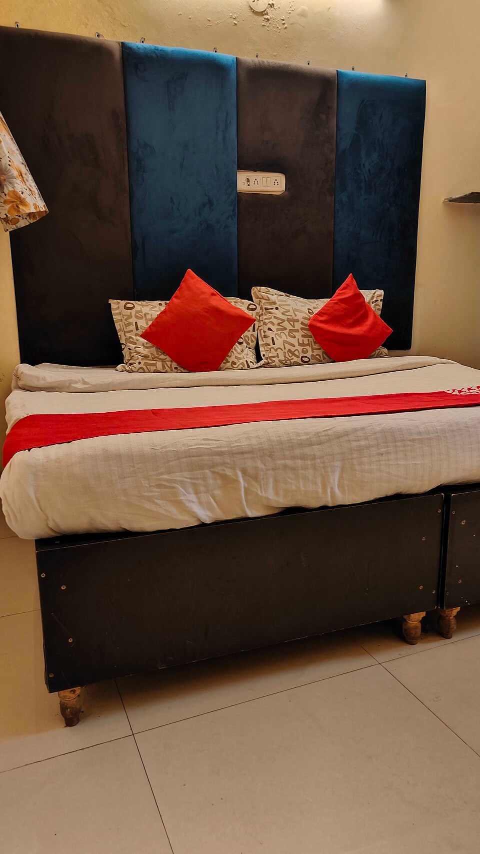 POP 81562J Hotel Ashirwad, Bhawarkua Indore, Indore