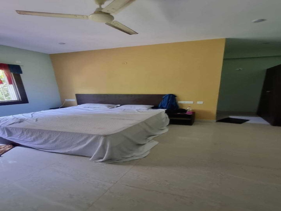 SPOT ON Hotel Shree Sai Inn, Grand Road Puri, Puri