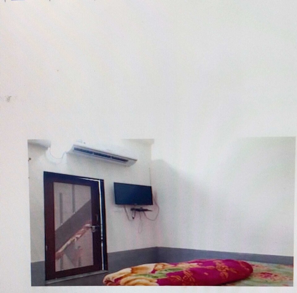POP HOME 81570A Prem Vila, Bhawarkua Indore, Indore