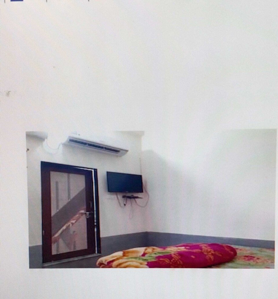 POP HOME 81570A Prem Vila, Bhawarkua Indore, Indore