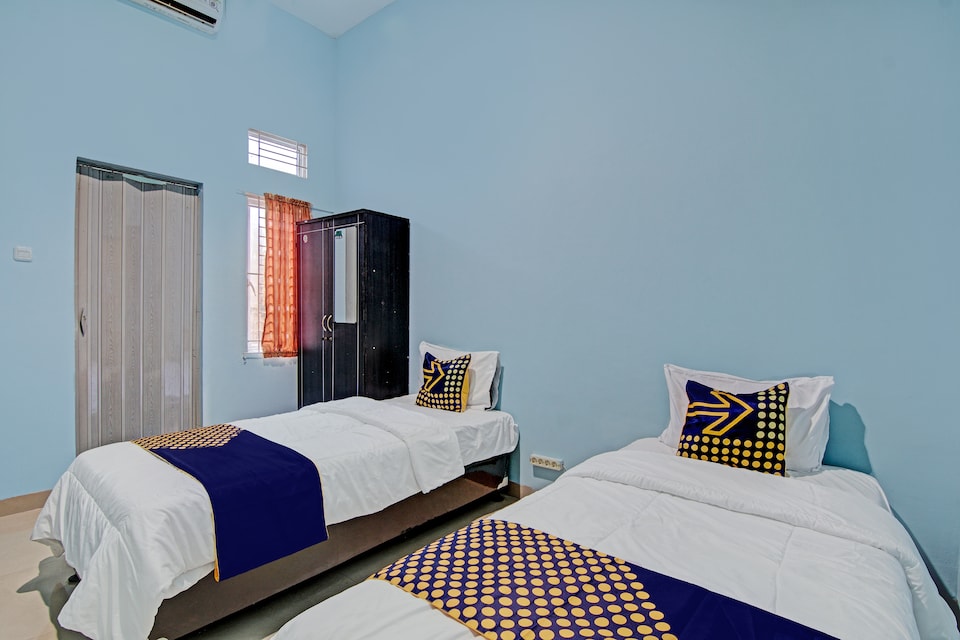 Hotel O Penginapan Puti SyariahNearBandara Sultan Syarif Kasim II, Pekanbaru, Pekanbaru