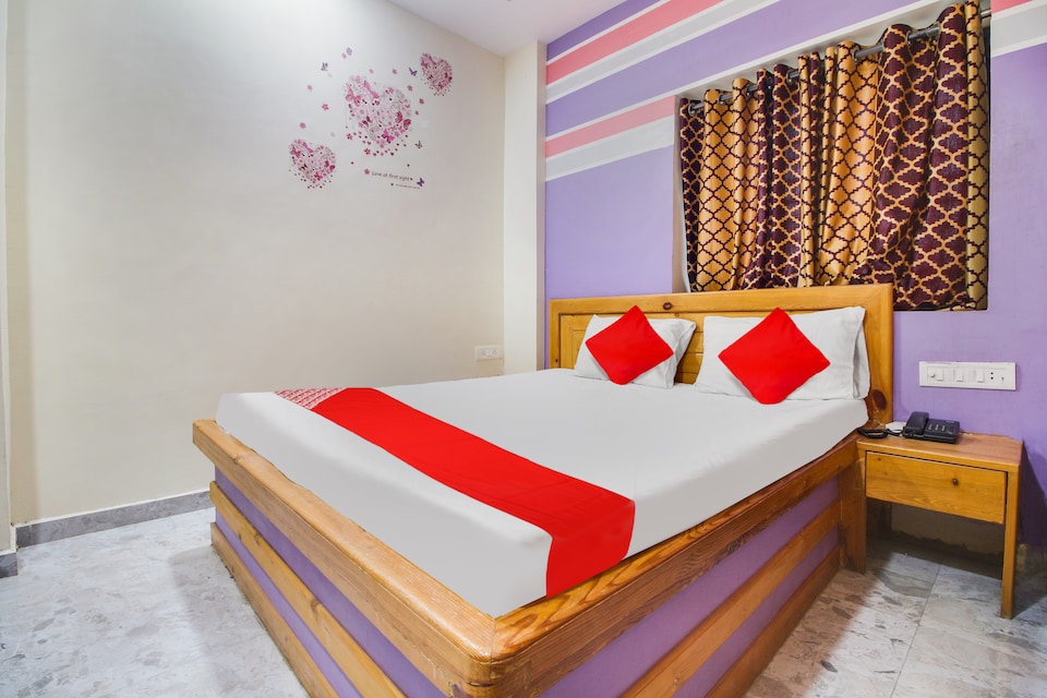 OYO Flagship Hotel Unique Inn, Bus Stand Nagpur, Nagpur