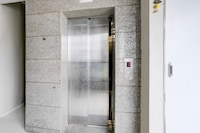 Super Collection O Adajan Formerly Hotel Sky Palace