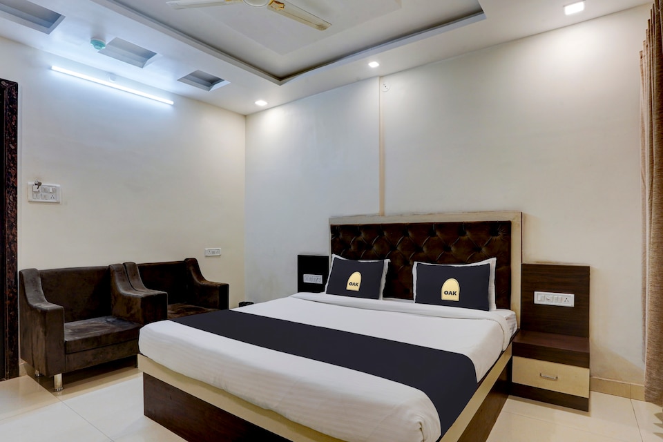 Townhouse OAK Hotel Seven W, Kota, Kota