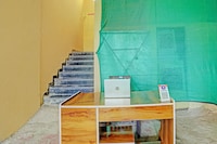 OYO 815927 MANISHA PALACE