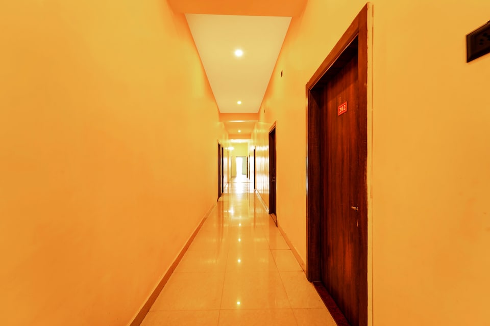 OYO 815969 RAJ MUNMUN HOTEL, Dhanbad, Dhanbad