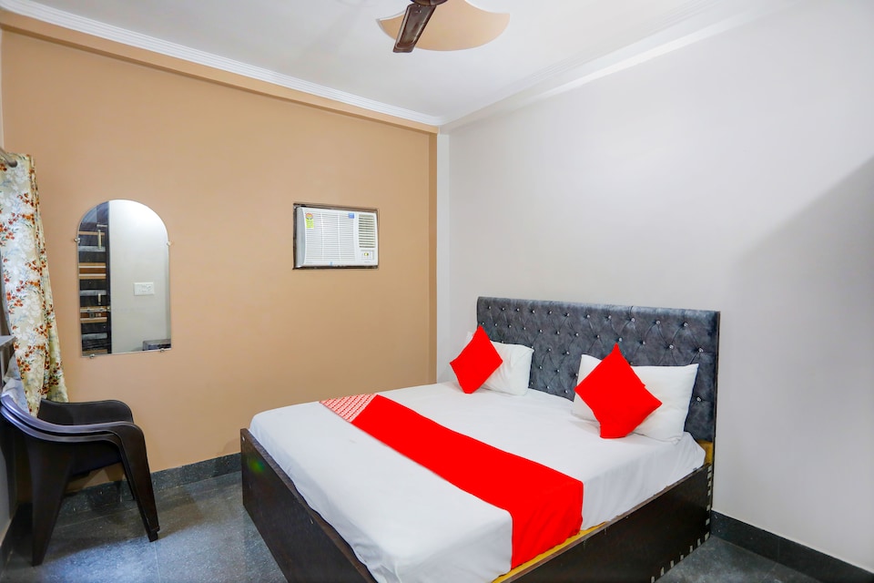 OYO Flagship Bn Hotel, Greater Noida, Noida
