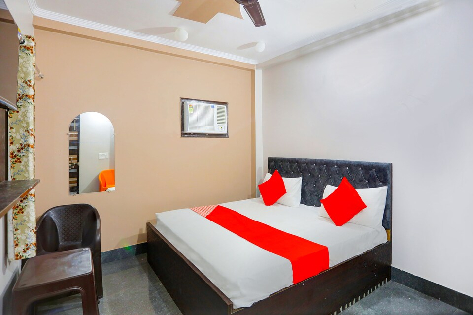 OYO Flagship Bn Hotel, Greater Noida, Noida