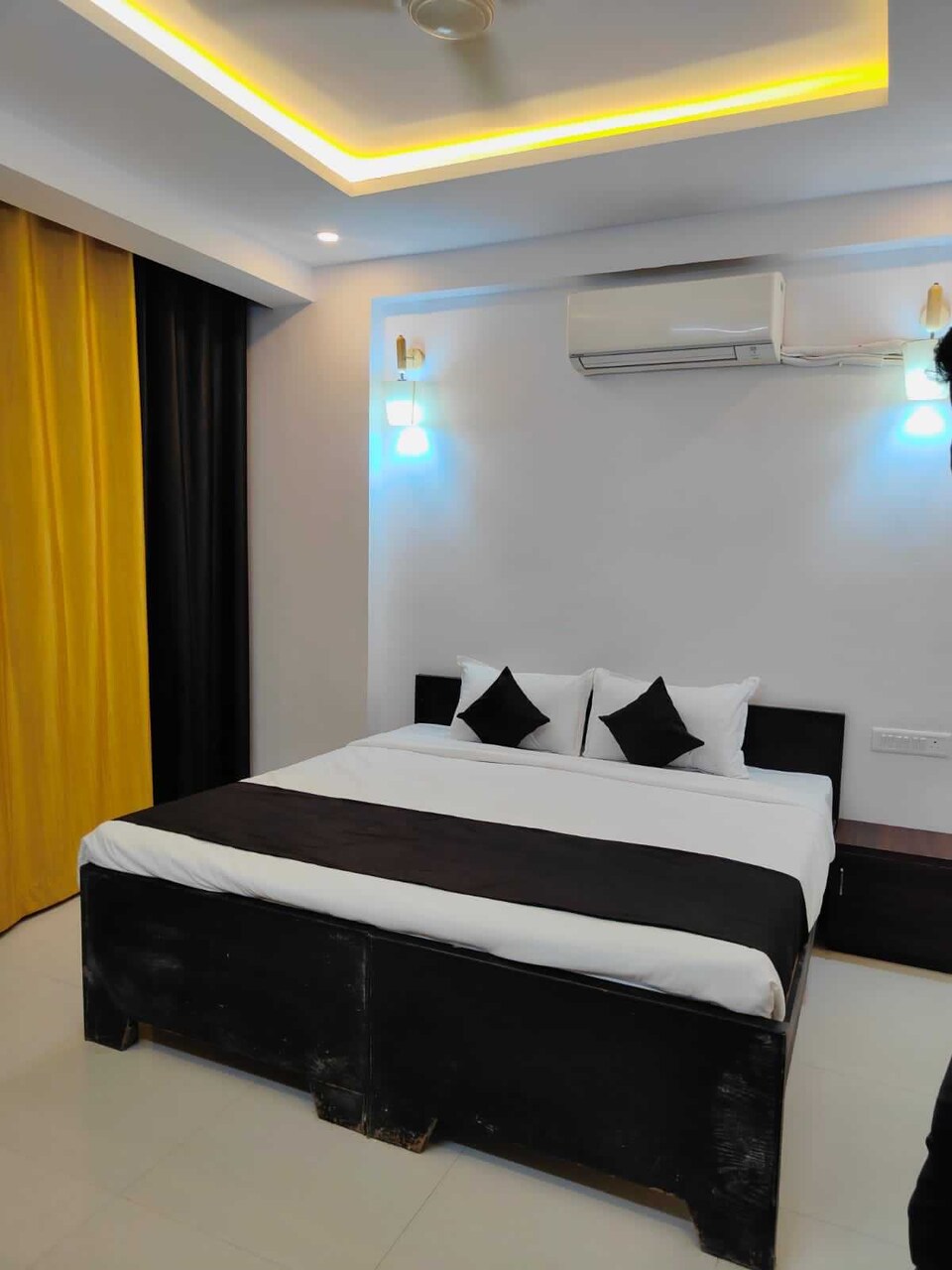 POP 81601C The Grande Palace, MP Nagar Bhopal, Bhopal