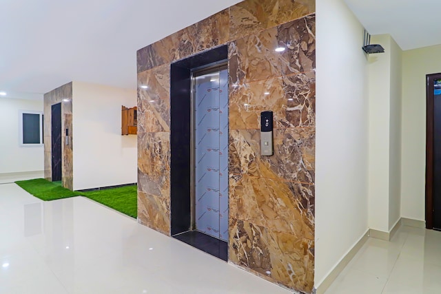 Hotel O Karan Suites