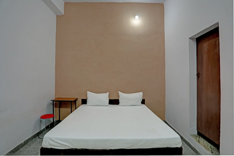 SPOT ON G S Hotel, Aligarh, Aligarh