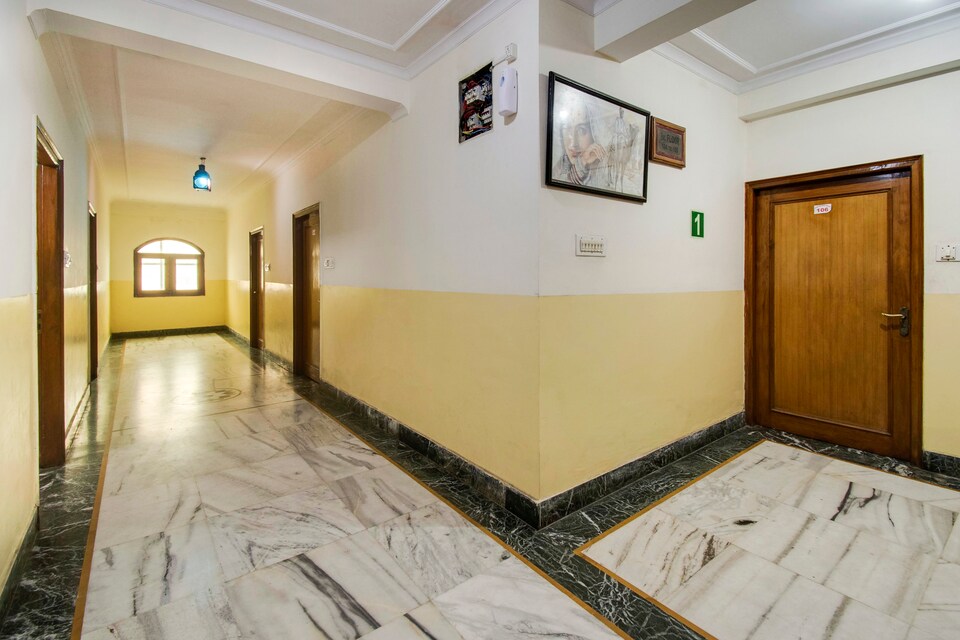 Hotel New Center Point, Sindhi Camp, Jaipur