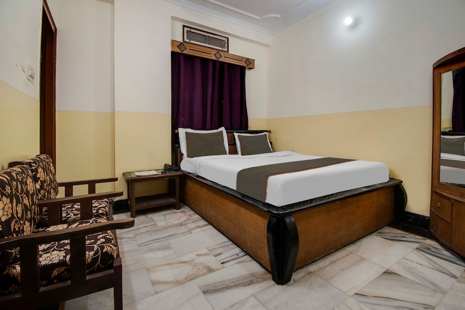 Hotel New Center Point, Sindhi Camp, Jaipur