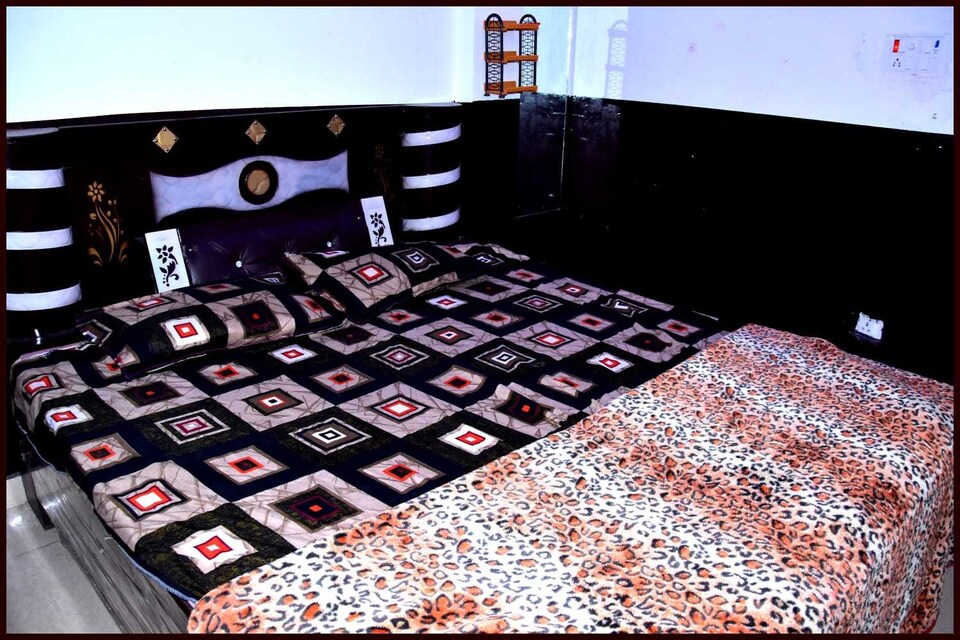 SPOT ON The Raj Hut Hotel & Restaurant, Aligarh, Aligarh