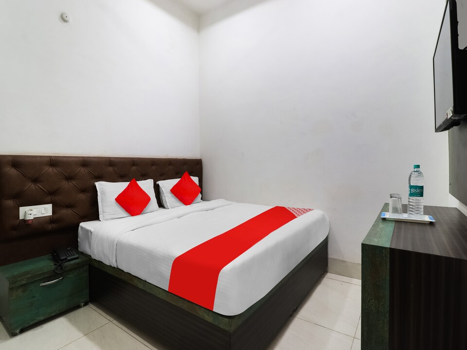 OYO Flagship Hotel Green Apple , SIDCUL - Bahdarabad, Haridwar