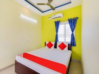 OYO Flagship Sri Kaviya Residency