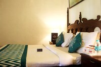 OYO Hotel Jukasu Manu Maharani