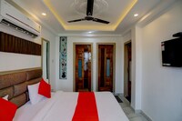 OYO Flagship Kashi Inn Pg Guest House