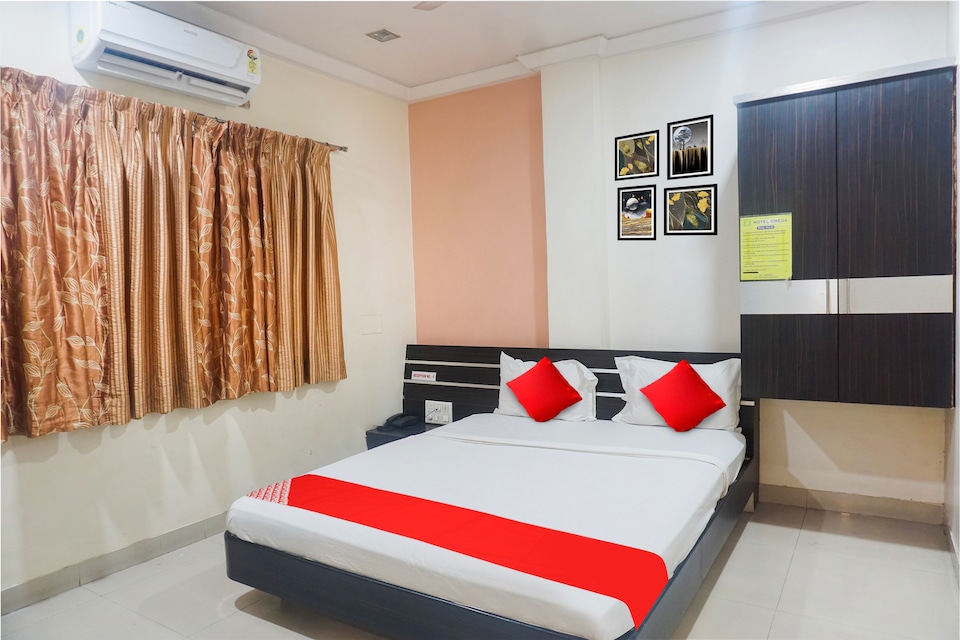 OYO Flagship Hotel Omega, Pimpri Pune, Pune