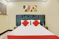 Hotel O Crown City Guest House