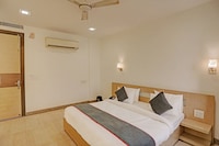 Super Townhouse Relax Suits A Boutique Hotel Vasundhara