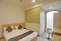 Super Townhouse Relax Suits A Boutique Hotel Vasundhara