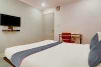 Super townhouse Sr nagar Rcc Premier