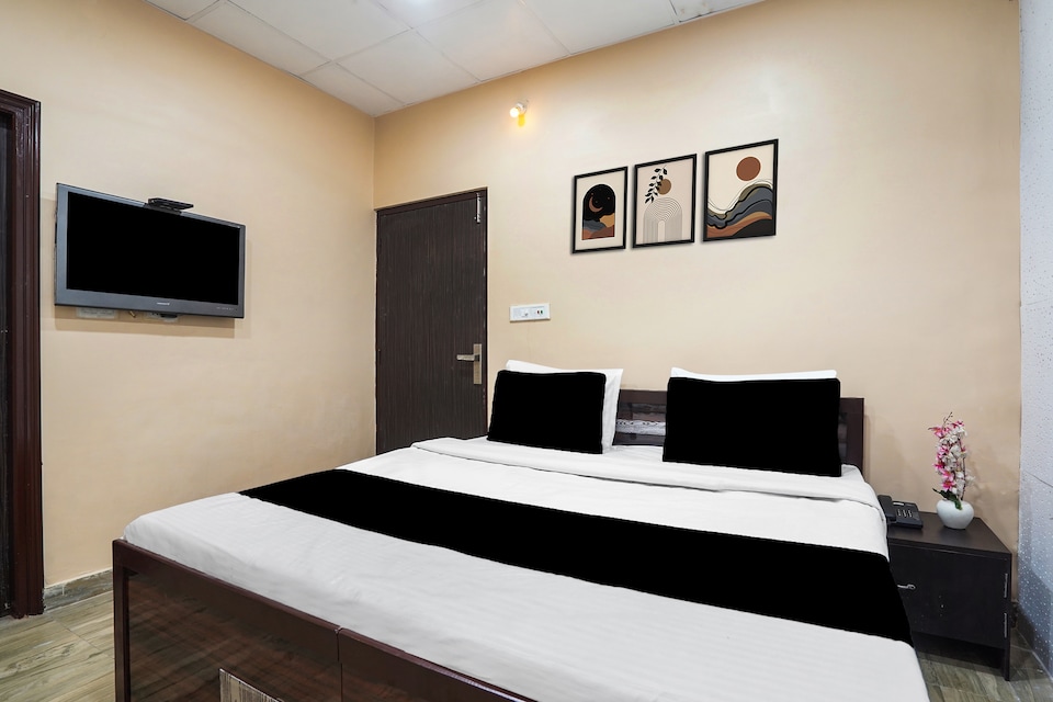 Super Collection O by OYO Burlton Park Jalandhar Formerly Hotel R1 Inn, Jalandhar, Jalandhar